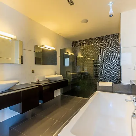 Villa Prestigieuse 2 Piscines