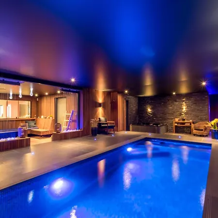Prestigieuse 2 Piscines Willa *