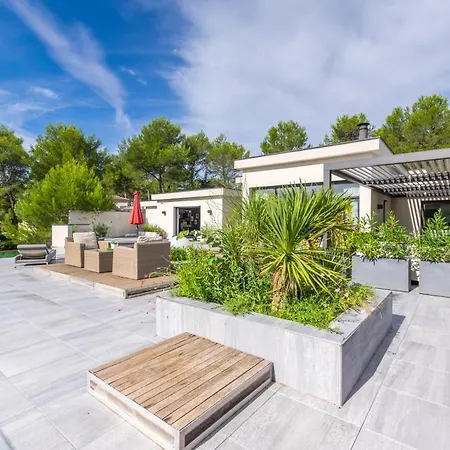 Prestigieuse 2 Piscines Willa